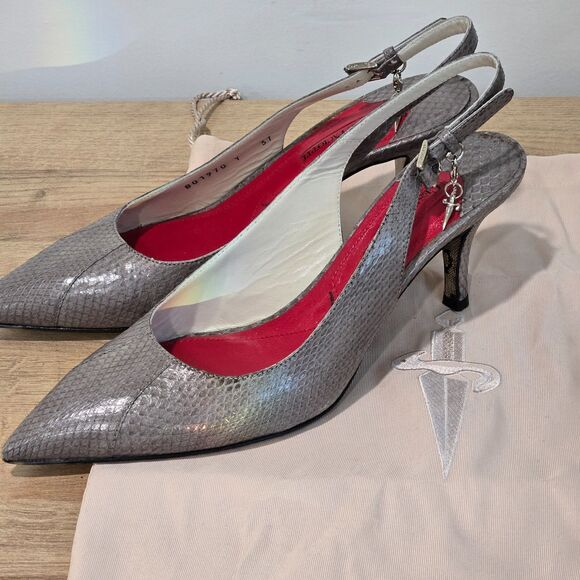 Cesare Paciotti womens 37/6 Snake Gray Pumps 2.5\